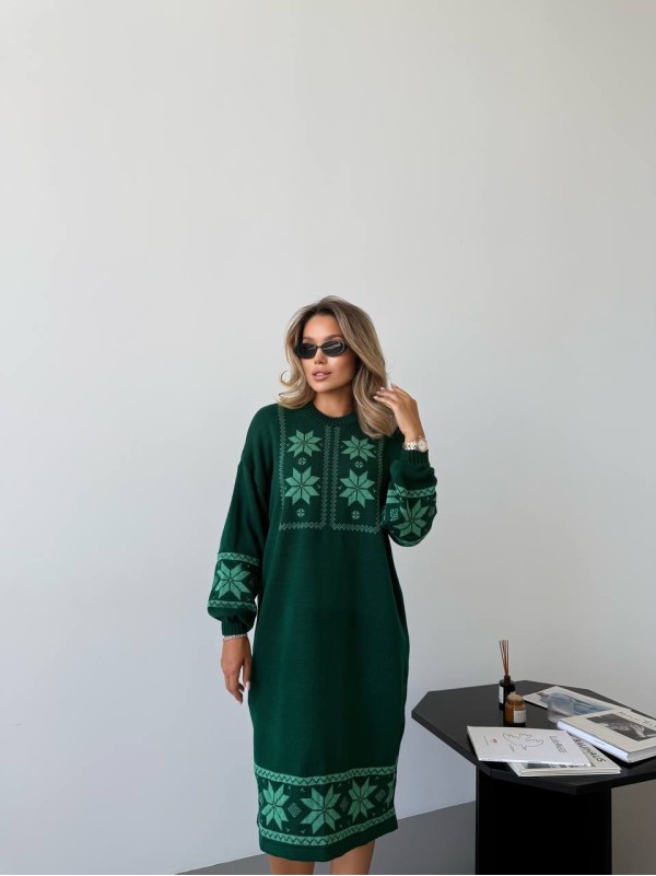 В'язана сукня з етнічним малюнком зеленого кольору 34356