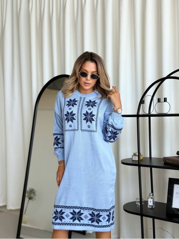 В'язана сукня з етнічним малюнком блакитного кольору 34357