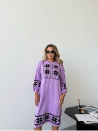 В'язана сукня з етнічним малюнком бузкового кольору 34358