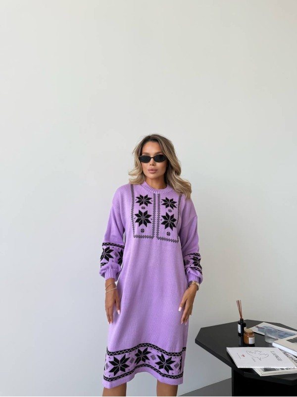 В'язана сукня з етнічним малюнком бузкового кольору 34358