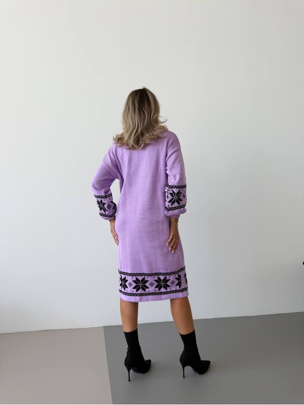 В'язана сукня з етнічним малюнком бузкового кольору 34358