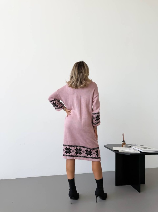 В'язана сукня з етнічним малюнком рожевого кольору 34360