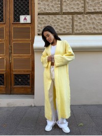 Жіночий довгий кардиган жовтого кольору 34368