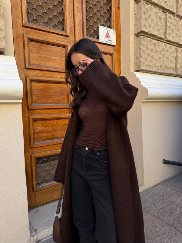 Жіночий довгий кардиган коричневого кольору 34371