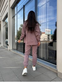 Вельветовий костюм на гудзиках сливового кольору 34378
