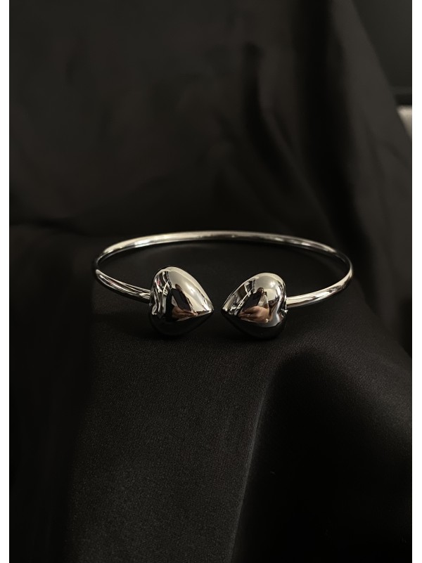 Браслет манжет Сердечки срібного кольору 34386