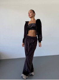 Жіночий велюровий костюм трійка коричневого кольору 34401