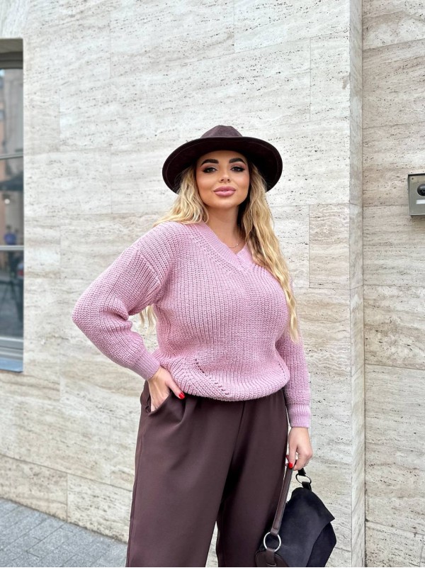 Базовий жіночий светр рожевого кольору 34414