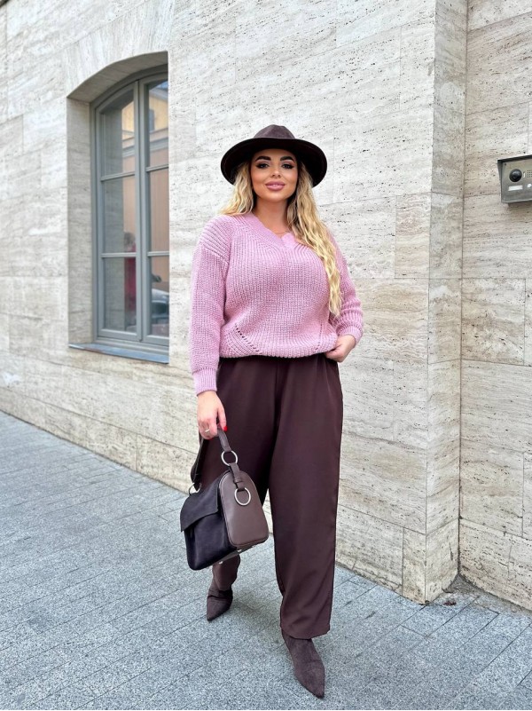 Базовий жіночий светр рожевого кольору 34414