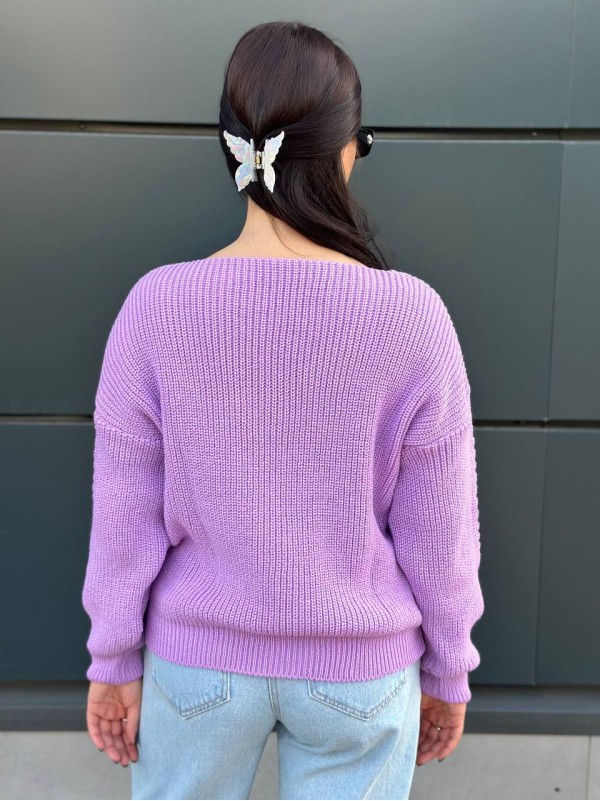 Жіночий светр з з вирізом бузкового кольору 34423