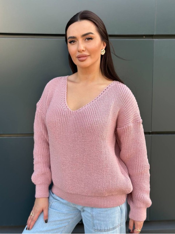 Жіночий светр з з вирізом рожевого кольору 34425