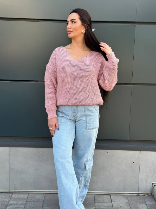 Жіночий светр з з вирізом рожевого кольору 34425
