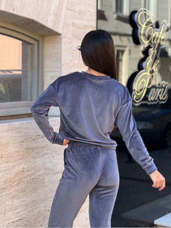 Жіночий спортивний костюм графiтового кольору 34438