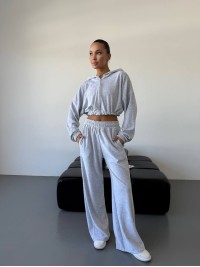 Жіночий велюровий костюм сiрого кольору 34440