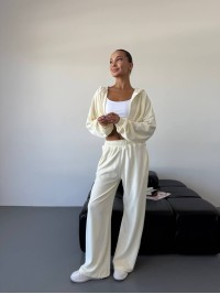 Жіночий велюровий костюм жовтого кольору 34442