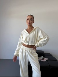 Жіночий велюровий костюм жовтого кольору 34442