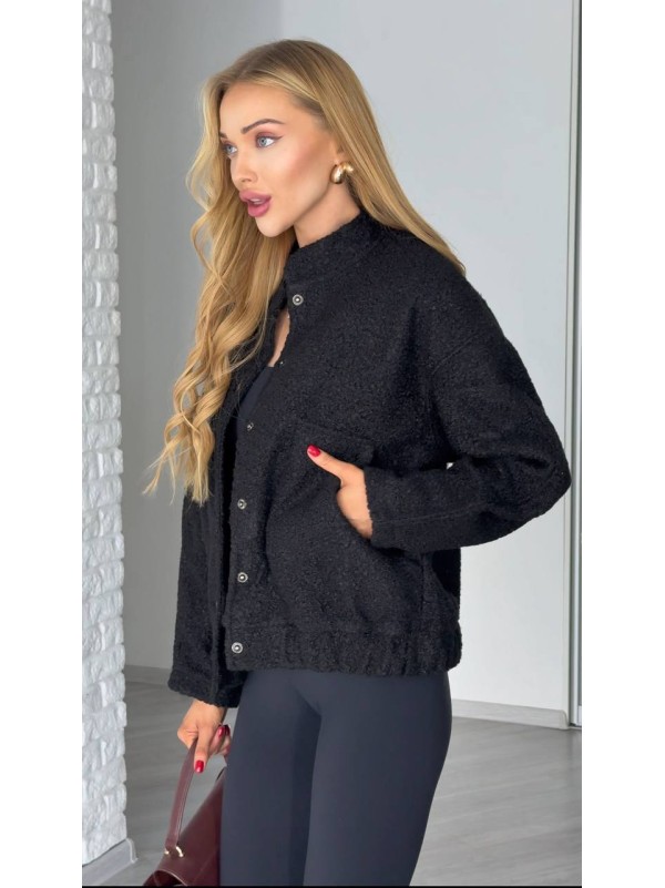 Жіночий вiльний бомбер букле чорного кольору 34446