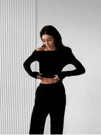 Ангоровий прогулянковий костюм чорного кольору 34448