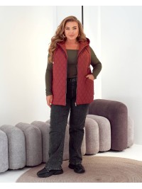 Стьобана жіноча жилетка бордового кольору 34459