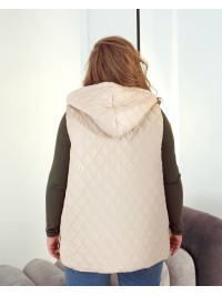 Стьобана жіноча жилетка молочного кольору 34460