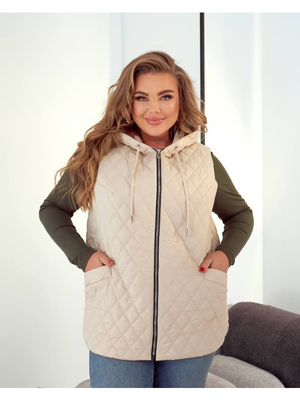 Стьобана жіноча жилетка молочного кольору 34460