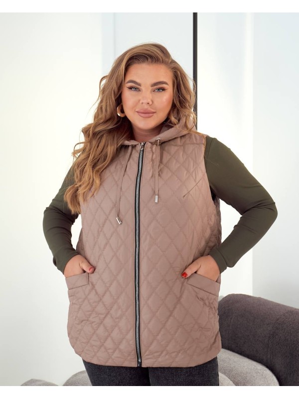 Стьобана жіноча жилетка бежевого кольору 34461