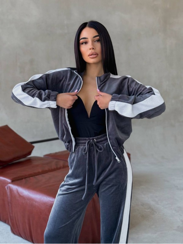 Жiночiй велюровий костюм з лампасами графiтового кольору 34477