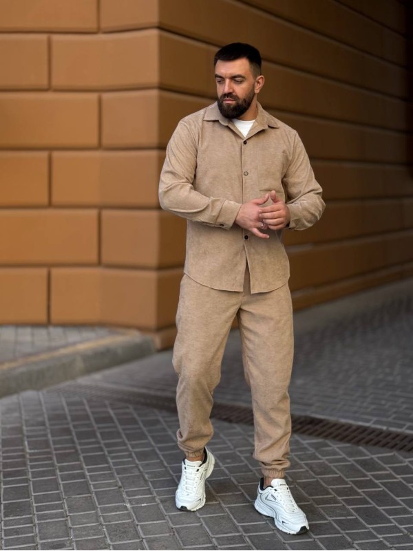 Чоловічий вельветовий костюм бежевого кольору 34480