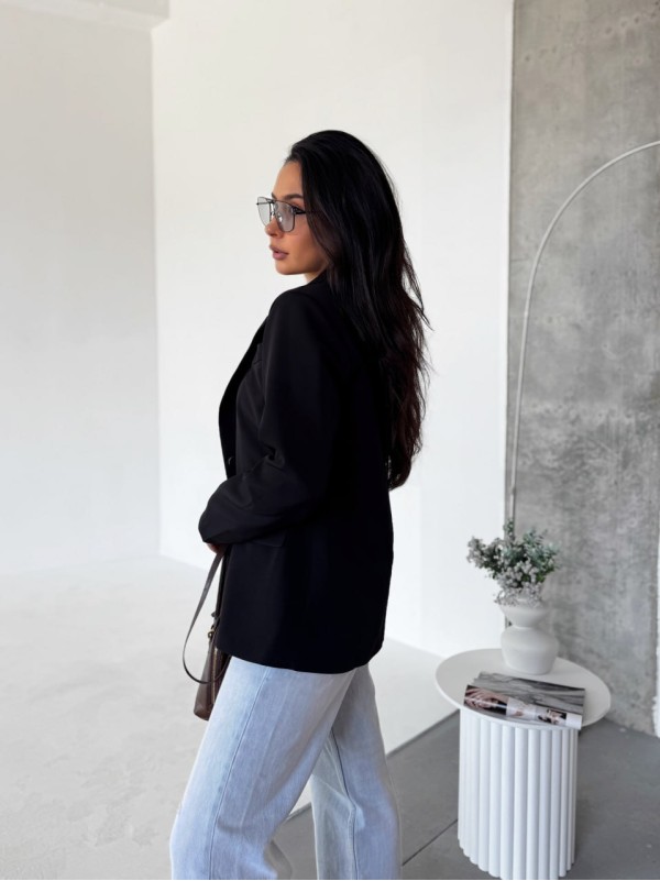 Жіночий пiджак чорного кольору 34484