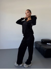 Жіночий велюровий костюм на змiйцi чорного кольору 34486