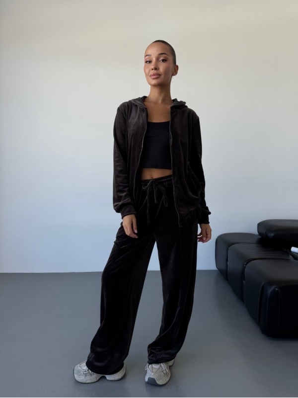 Жіночий велюровий костюм на змiйцi коричневого кольору 34487