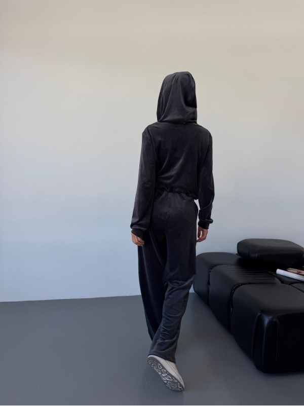 Жіночий велюровий костюм на змiйцi графiтового кольору 34488