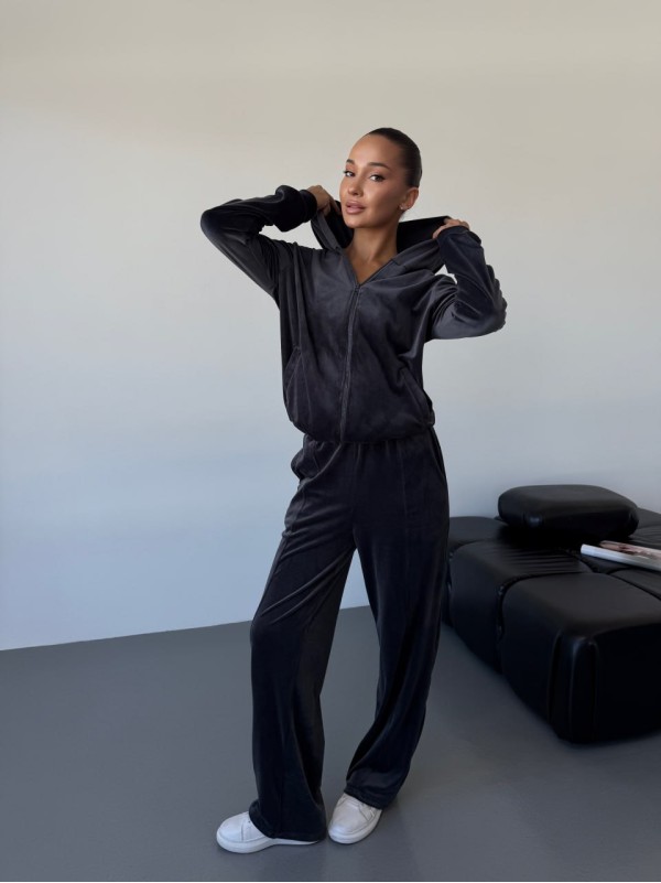 Жіночий велюровий костюм на змiйцi графiтового кольору 34488