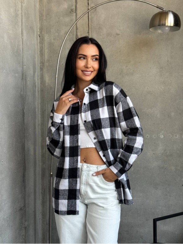 Тепла жiноча сорочка байка чорного кольору 34558