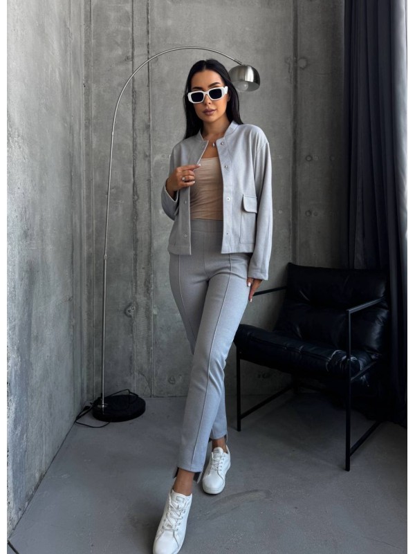 Жiночiй прогулянковий костюм сiрого кольору 34610