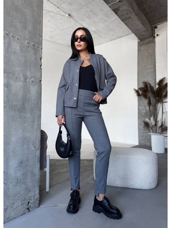 Жiночiй прогулянковий костюм графiтового кольору 34611