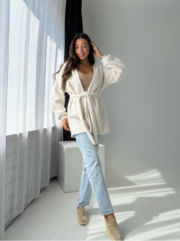 Жіночий ангоровий кардиган молочного кольору 34629