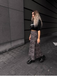 Жіноча спідниця шовкова максі коричневого кольору 34633