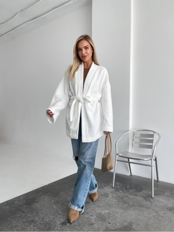 Жіночий кардиган з поясом молочного кольору 34636