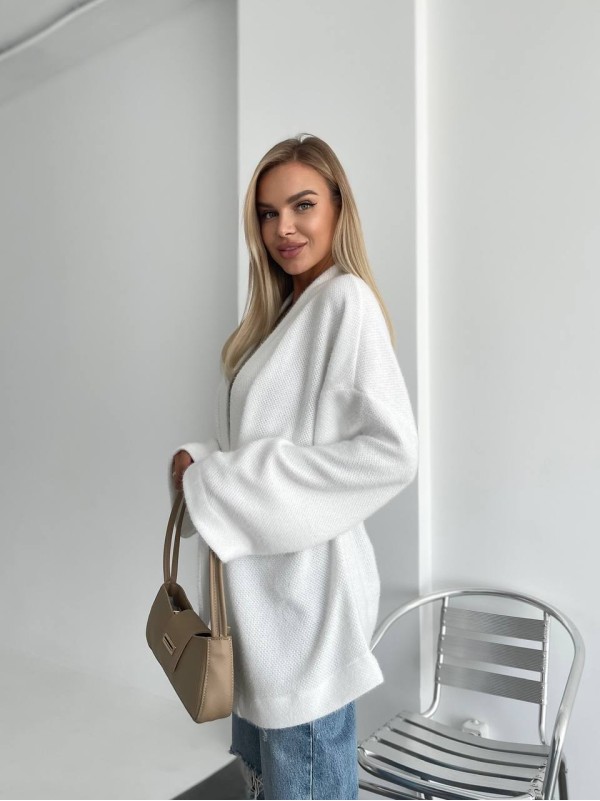 Жіночий кардиган з поясом молочного кольору 34636