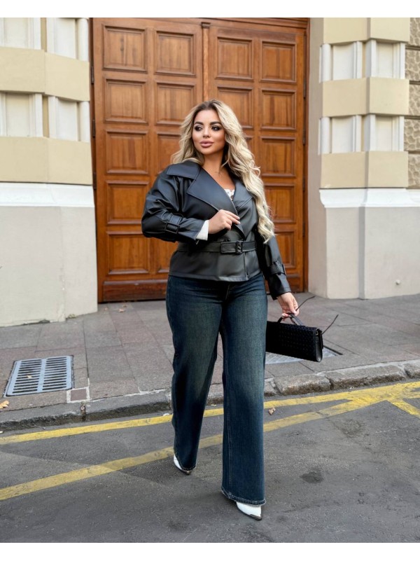 Жіноча куртка-косуха з еко-шкіри чорного кольору 34639