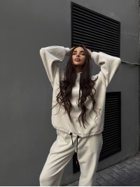 Жіночий флісовий костюм молочного кольору 34653