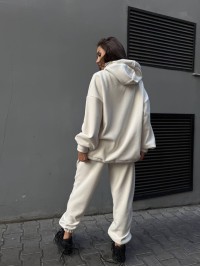 Жіночий флісовий костюм молочного кольору 34653