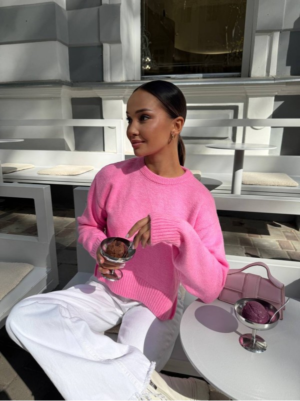 Укорочений жіночий светр з розрiзом рожевого кольору 34655