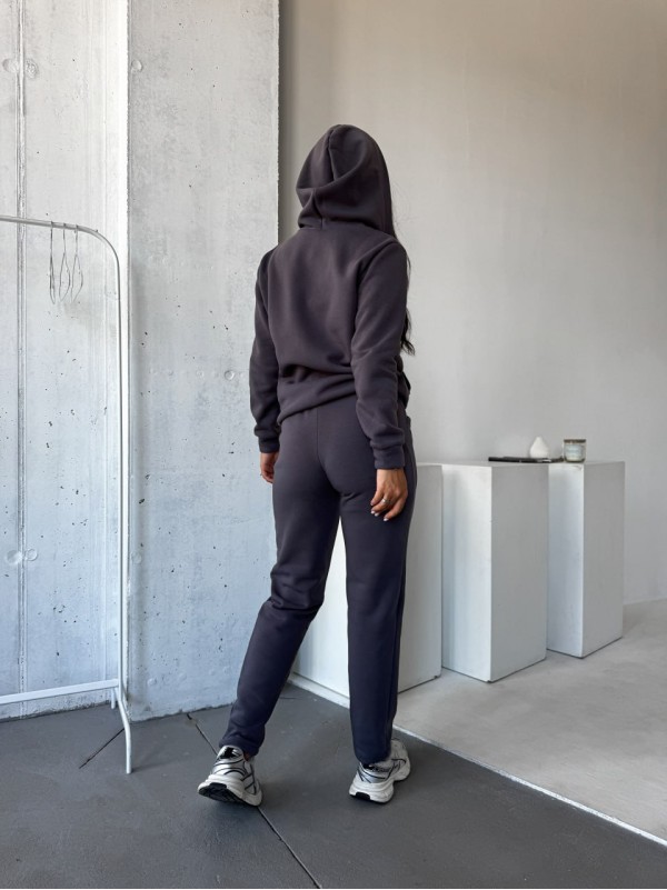 Жіночий спортивний костюм на флiсi графiтового кольору 34668