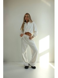 Жіночий спортивний костюм молочного кольору 34677