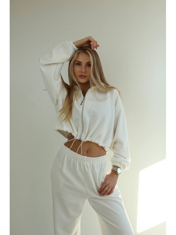 Жіночий спортивний костюм молочного кольору 34677