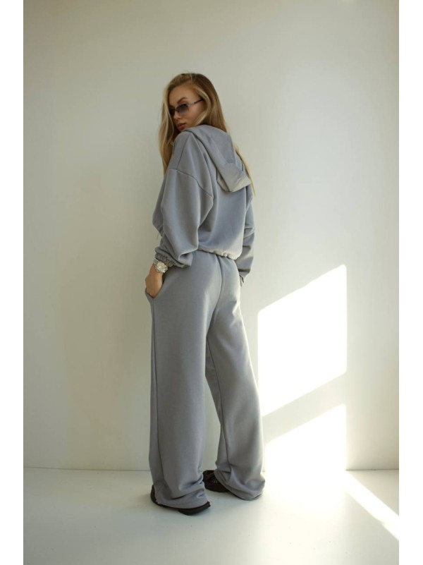 Жіночий спортивний костюм сiрого кольору 34678