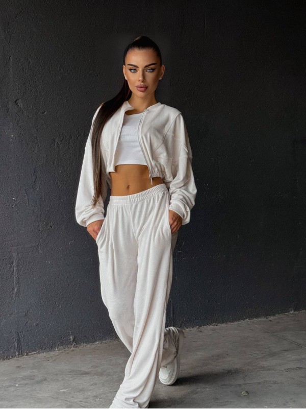 Велюровий жіночий костюм на блискавці молочного кольору 34682