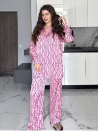 Жіночий шовковий костюм рожевого кольору 34688